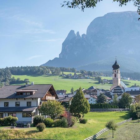 Hubertus Dolomites Aparthotel Fiè Exteriör bild