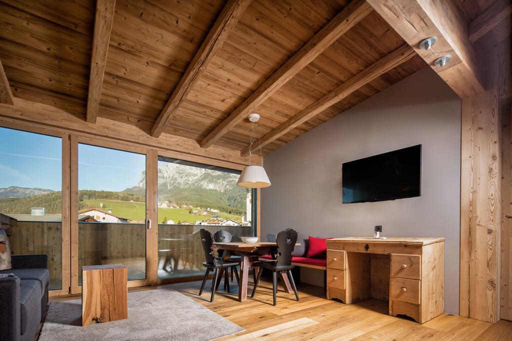 Hubertus Dolomites Aparthotel Fiè Exteriör bild